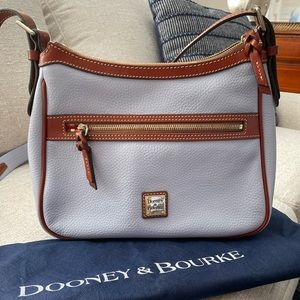 Dooney & Bourke Crossbody/Shoulder Bag